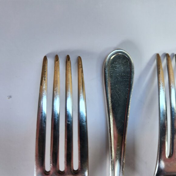 Wallace Brothers Forks Overlaid Pattern Silverplate Set of 6 Dinner Forks - Picture 8 of 9